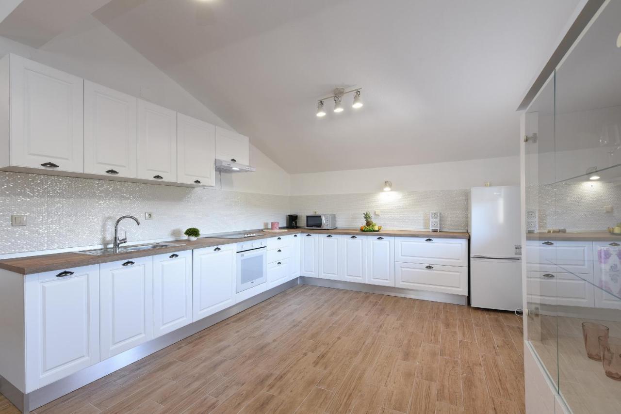 Apartman Magas With Private Pool Вінєрац Екстер'єр фото